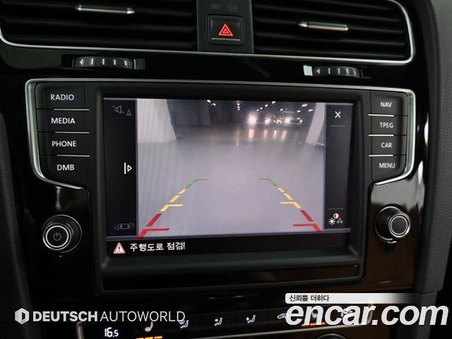 Volkswagen Golf (VII) 2.0 TDI 40th Edition 2015 — фото 18