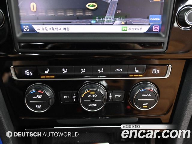 Volkswagen Golf (VII) 2.0 TDI 40th Edition 2015 — фото 20