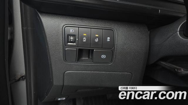 Hyundai Staria Cargo 3-Seater Modern 2022 — фото 16