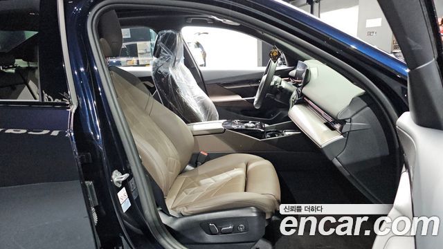 BMW 5 Series (G60) 520i M Sport 2024 — фото 12