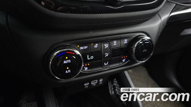 Chevrolet Trailblazer 1.3 Turbo 2WD Premier 2022 — фото 19