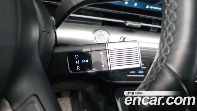 Hyundai Kona (SX2) Gasoline 2.0 2WD Modern 2023 — фото 9