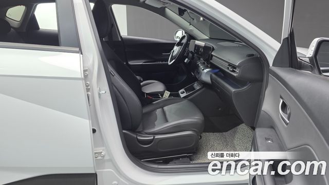 Hyundai Kona (SX2) Gasoline 2.0 2WD Modern 2023 — фото 11