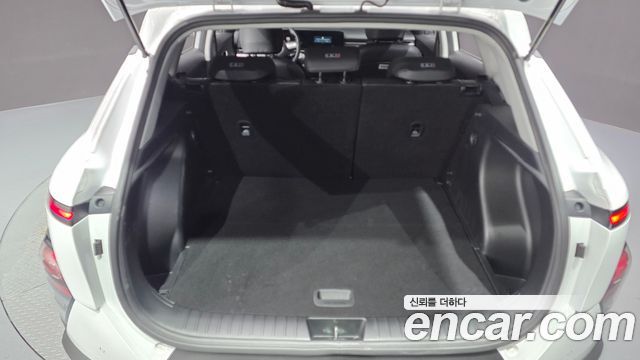Hyundai Kona (SX2) Gasoline 2.0 2WD Modern 2023 — фото 19