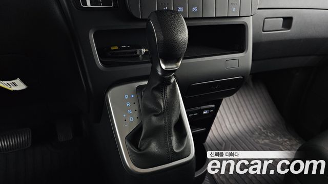 Hyundai Staria Cargo 5-Seater Smart 2022 — фото 9