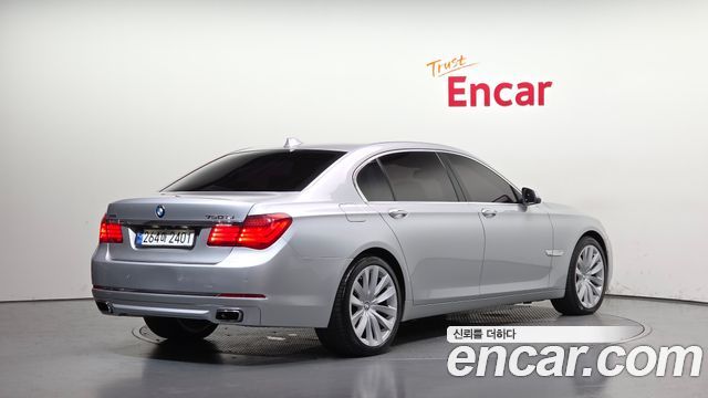 BMW 7 Series (F01) 750Li xDrive Individual 2015 — фото 2