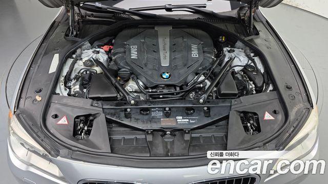 BMW 7 Series (F01) 750Li xDrive Individual 2015 — фото 6