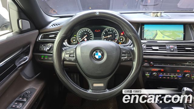BMW 7 Series (F01) 750Li xDrive Individual 2015 — фото 12