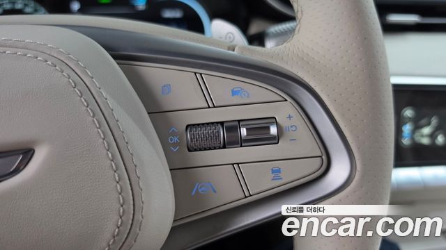 Genesis Electrified (GV70) e-AWD 2022 — фото 16