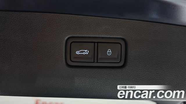 Genesis Electrified (GV70) e-AWD 2022 — фото 17