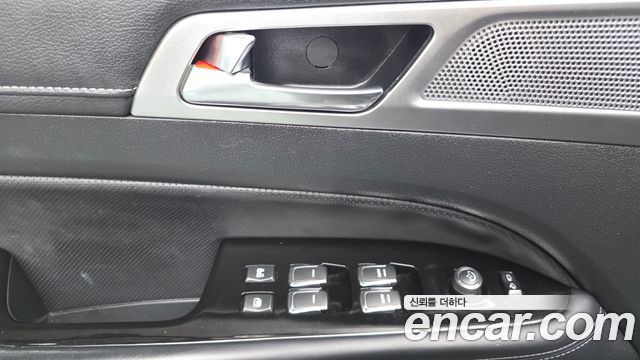 KG Mobility (SsangYong) Rexton Diesel 2.2 2WD Luxury 2021 — фото 29