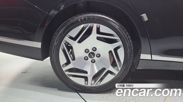 Genesis G90 (RS4) Gasoline 3.5 Turbo e-S/C AWD LWB 2023 — фото 5