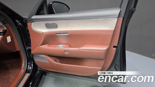 Genesis G90 (RS4) Gasoline 3.5 Turbo e-S/C AWD LWB 2023 — фото 24