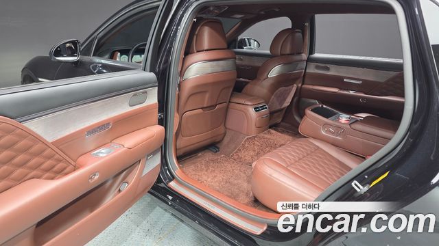 Genesis G90 (RS4) Gasoline 3.5 Turbo e-S/C AWD LWB 2023 — фото 26