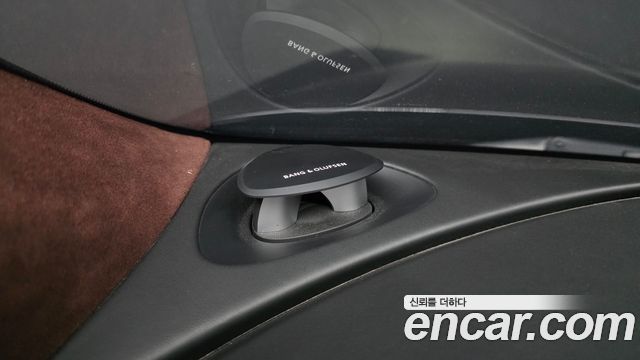 Genesis G90 (RS4) Gasoline 3.5 Turbo e-S/C AWD LWB 2023 — фото 31