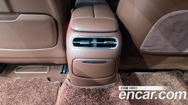 Genesis G90 (RS4) Gasoline 3.5 Turbo e-S/C AWD LWB 2023 — фото 32