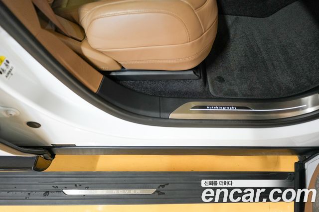 Land Rover Range Rover (V) P530 Autobiography Long Wheel Base 2023 — фото 23