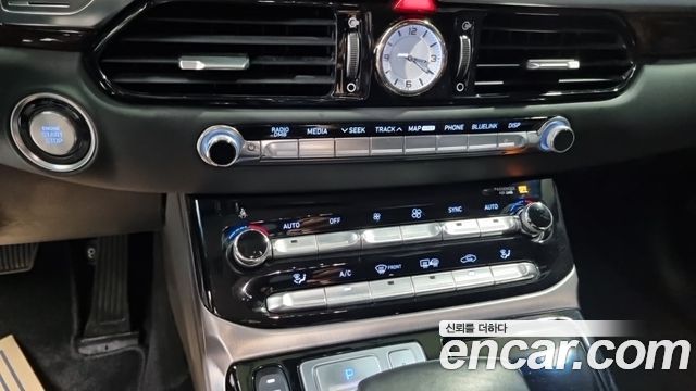Genesis EQ900 3.8 GDI AWD Luxury 2016 — фото 17
