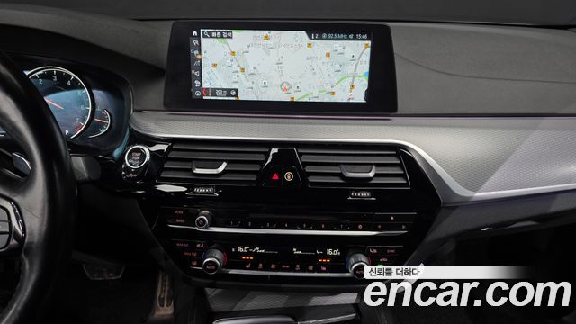 BMW 5 Series (G30) 530i M Sport Package 2017 — фото 13