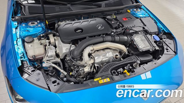 Mercedes-Benz CLA-Class (C118) CLA250 4MATIC 2025 — фото 6