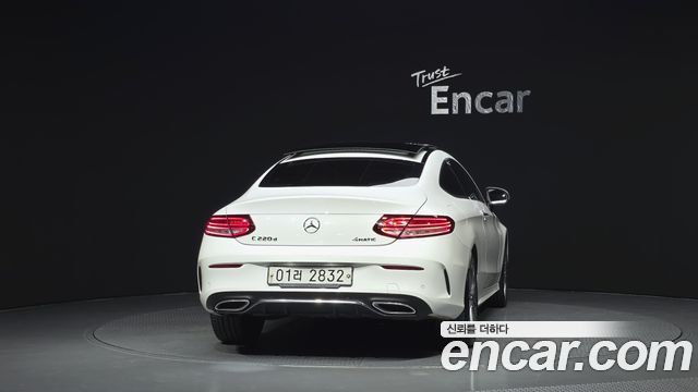 Mercedes-Benz C-Class (W205) C220 d 4MATIC Coupe 2019 — фото 4