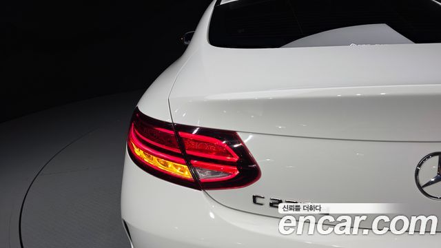 Mercedes-Benz C-Class (W205) C220 d 4MATIC Coupe 2019 — фото 23