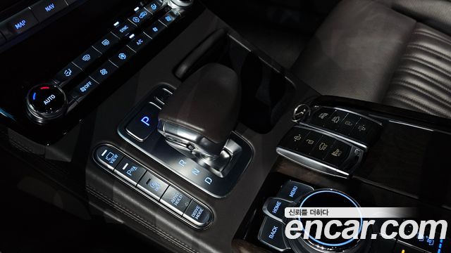 Genesis G90 3.8 AWD Prestige 2019 — фото 9