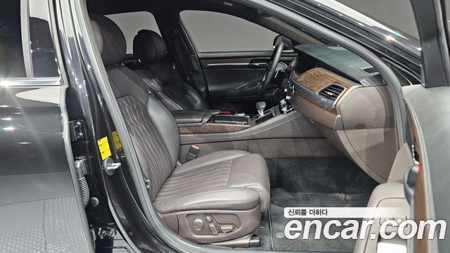 Genesis G90 3.8 AWD Prestige 2019 — фото 32
