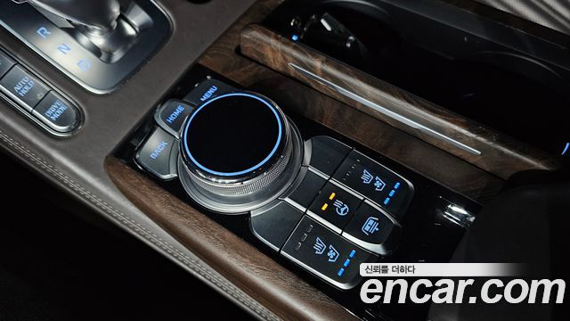 Genesis G90 3.8 AWD Prestige 2019 — фото 34