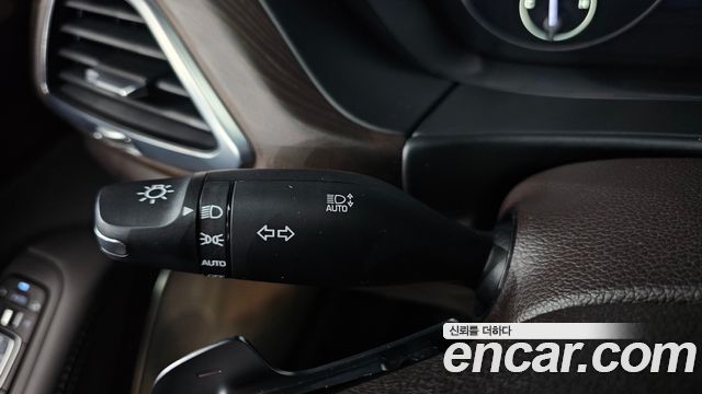 Genesis G90 3.8 AWD Prestige 2019 — фото 36