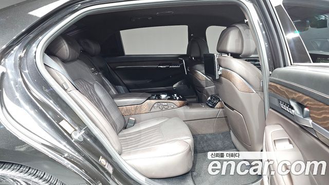 Genesis G90 3.8 AWD Prestige 2019 — фото 37
