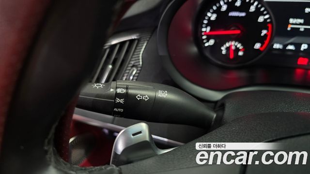 Kia Stinger 2.0 Turbo AWD Platinum 2020 — фото 34