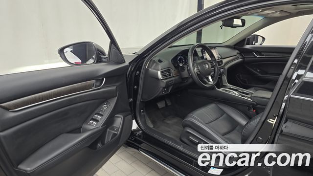 Honda Accord (X) 2.0 Hybrid EX-L 2018 — фото 10