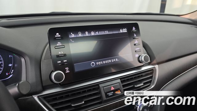 Honda Accord (X) 2.0 Hybrid EX-L 2018 — фото 14