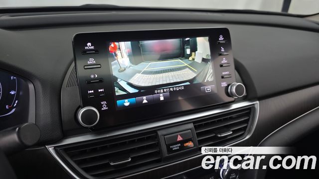 Honda Accord (X) 2.0 Hybrid EX-L 2018 — фото 15