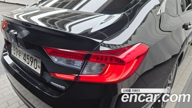 Honda Accord (X) 2.0 Hybrid EX-L 2018 — фото 23