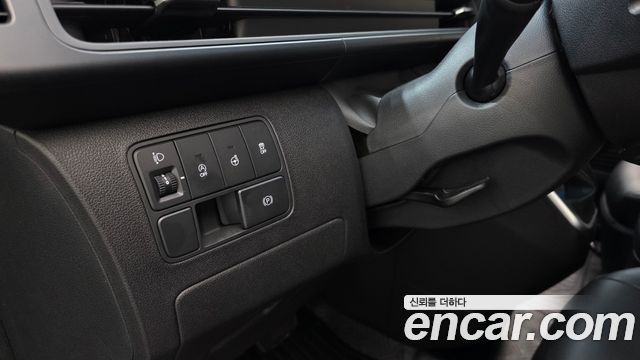 Hyundai Staria Cargo 5-Seater Modern 2022 — фото 19