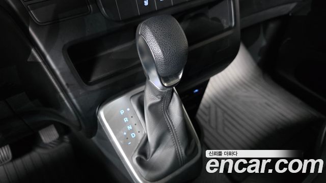 Hyundai Staria Cargo 3-Seater Smart 2022 — фото 9