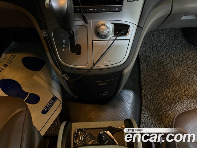 Hyundai Grand Starex Camping car 2021 — фото 17