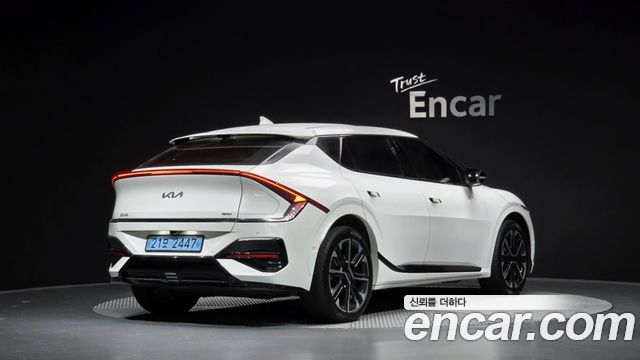 Kia EV6 Long Range 4WD GT Line 2025 — фото 2