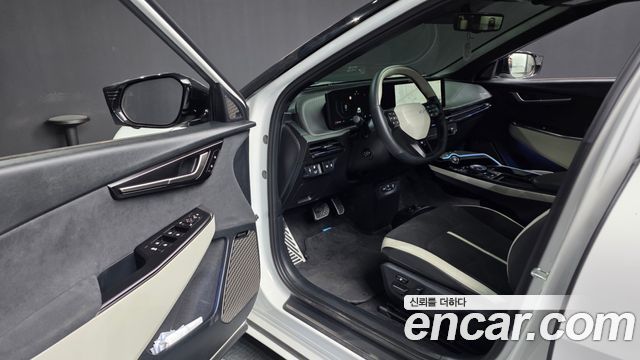 Kia EV6 Long Range 4WD GT Line 2025 — фото 10
