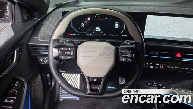 Kia EV6 Long Range 4WD GT Line 2025 — фото 13