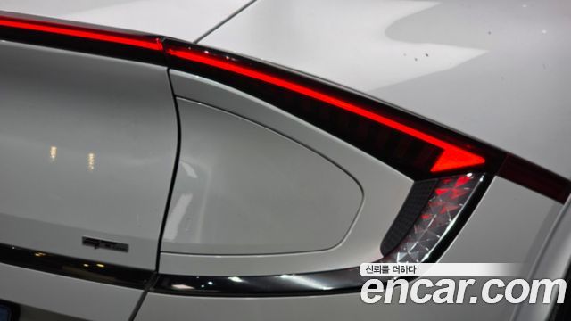 Kia EV6 Long Range 4WD GT Line 2025 — фото 23