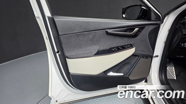 Kia EV6 Long Range 4WD GT Line 2025 — фото 24