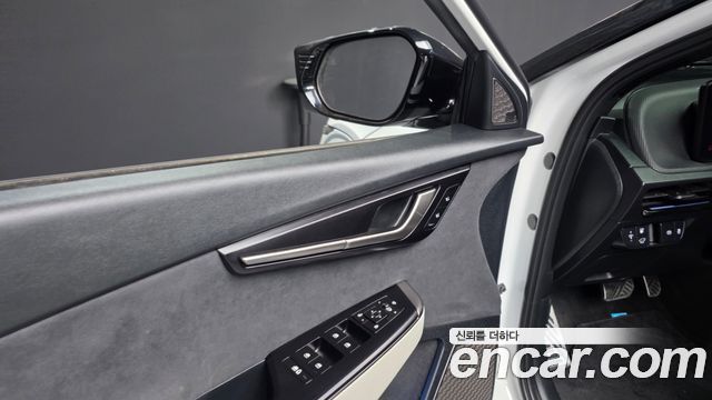 Kia EV6 Long Range 4WD GT Line 2025 — фото 38