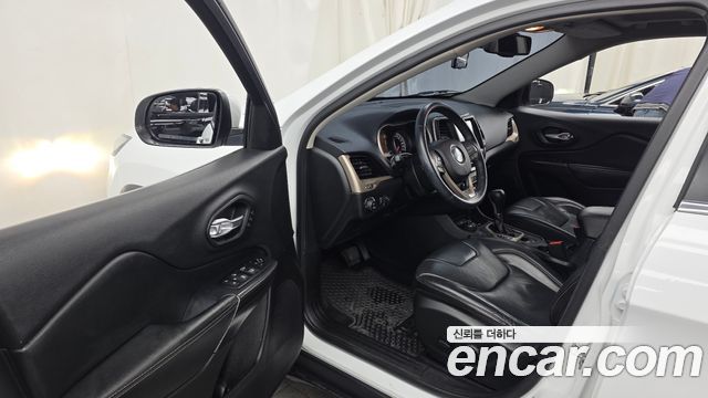 Jeep Cherokee (KL) 2.0 Diesel LIMITED 4WD 2015 — фото 10