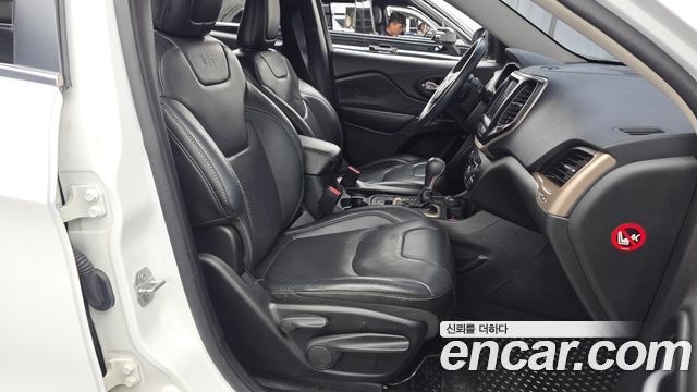 Jeep Cherokee (KL) 2.0 Diesel LIMITED 4WD 2015 — фото 11