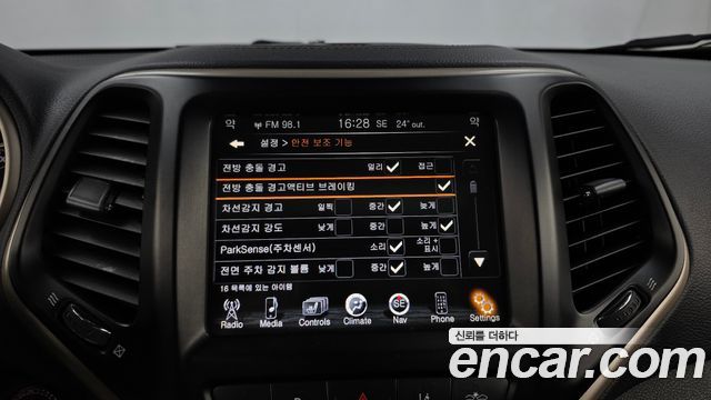 Jeep Cherokee (KL) 2.0 Diesel LIMITED 4WD 2015 — фото 16
