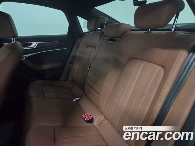 Audi A6 (C8) 45 TFSI Premium 2023 — фото 10