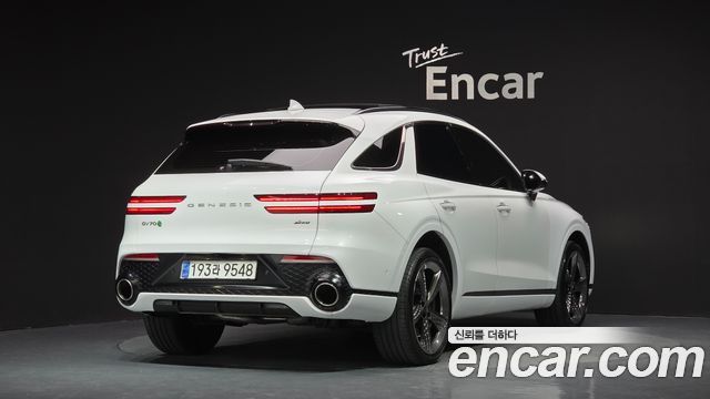 Genesis GV70 2.5T Gasoline AWD 2023 — фото 2